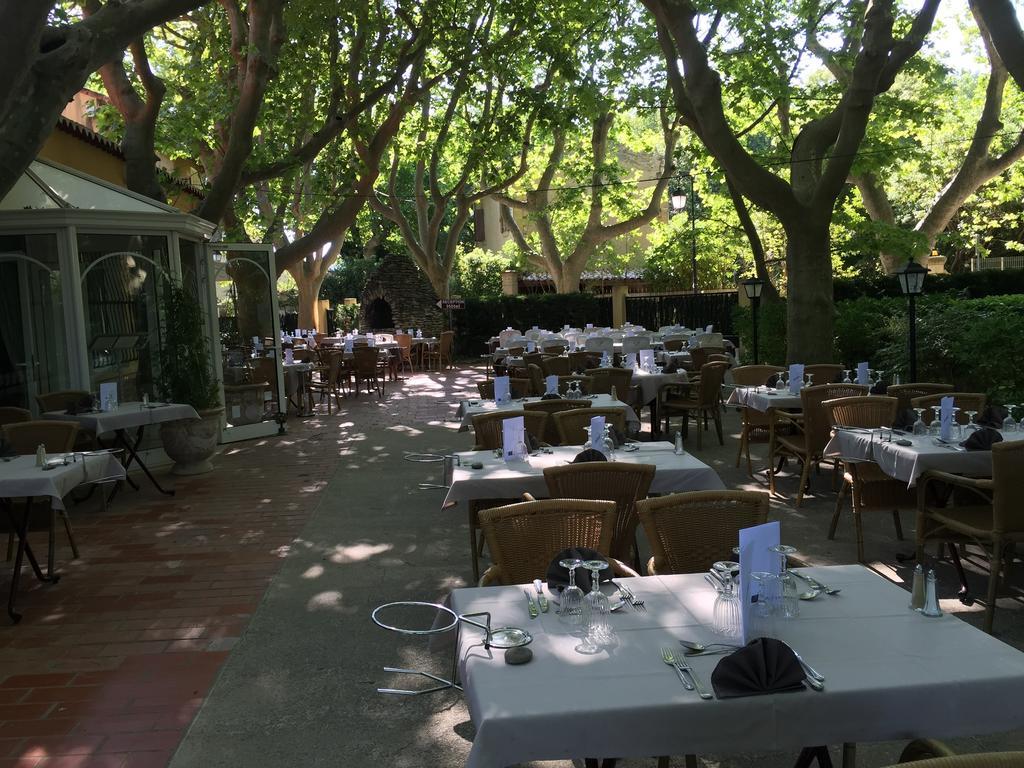 La Touloubre Otel La Barben Dış mekan fotoğraf