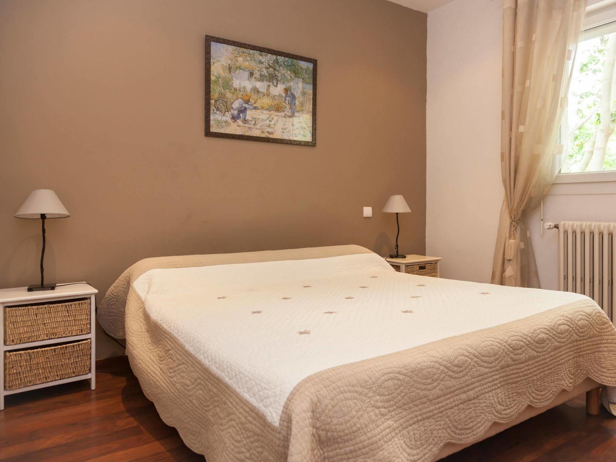 La Touloubre Otel La Barben Dış mekan fotoğraf